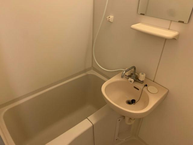 レオパレスグリーンハートの浴室