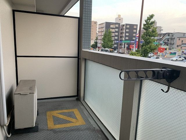 福岡市中央区地行２丁目の賃貸マンションのバルコニー