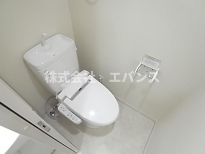 【トイレ】 | アール・ヴェール | 落ち着いた色調のトイレです
