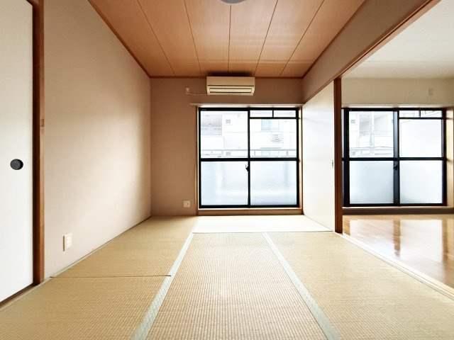 ルミエール高そねの和室
