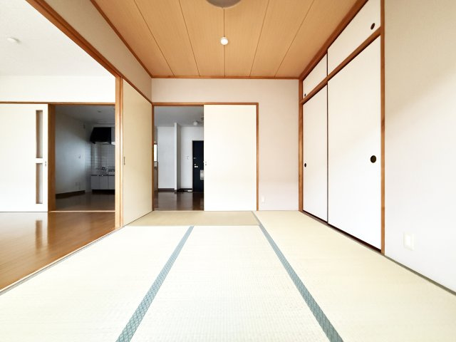 ルミエール高そねの和室