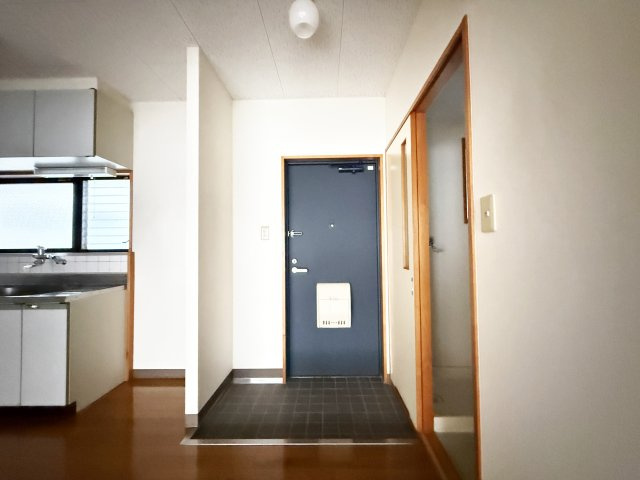 ルミエール高そねの玄関