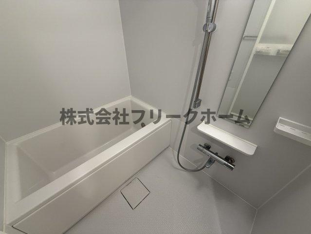 武蔵野市吉祥寺本町３丁目の賃貸マンションの浴室