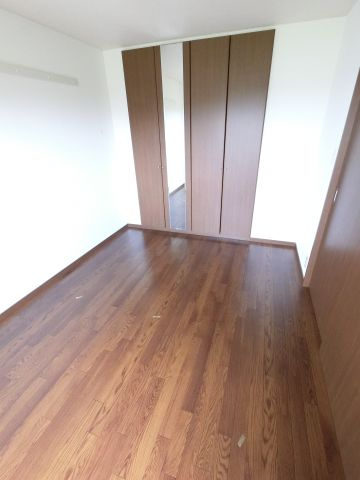 【寝室】