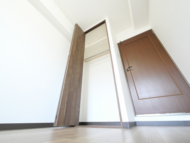 ヴェルナール学園前　C棟の収納|専用の収納スペースです