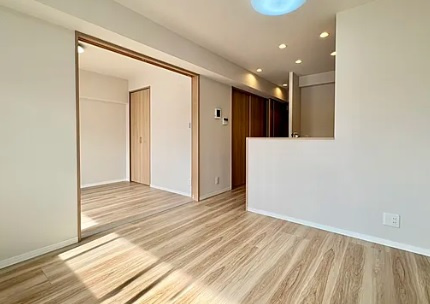 【居間・リビング】 | 元住吉マンション