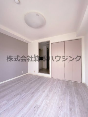 【洋室】 | 　ウェルネス三界 | ゆったりした洋室です