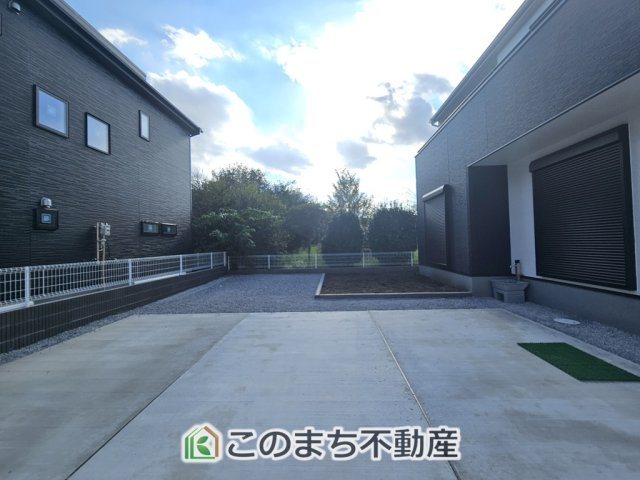 LiveleGarden.S下野市上大領の庭|大きなお庭でご家族や友人を招いてＢＢＱもできますね！お子様の水遊びにもぴったりです☆