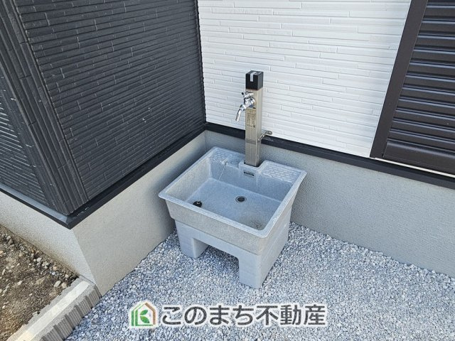 LiveleGarden.S下野市上大領の設備|外水栓はアウトドアやガーデニング、車のお手入れにも活躍します。