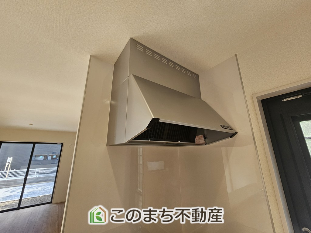 LiveleGarden.S下野市上大領のキッチン|お料理の匂いもスッキリ♪シンプルデザインで掃除も簡単‼