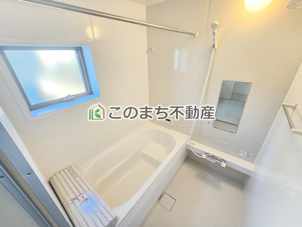 LiveleGarden.S下野市上大領の浴室|同社施工物件の写真です。※建具やフローリング、その他仕様が異なる場合がございます。