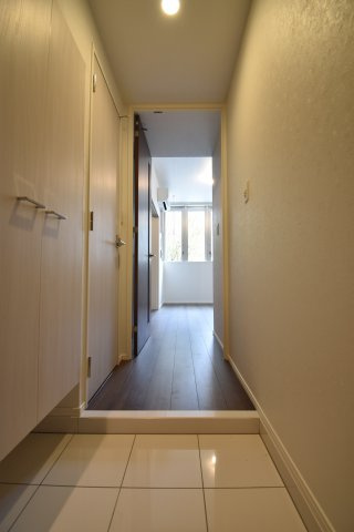 エンクレスト博多GATEの玄関