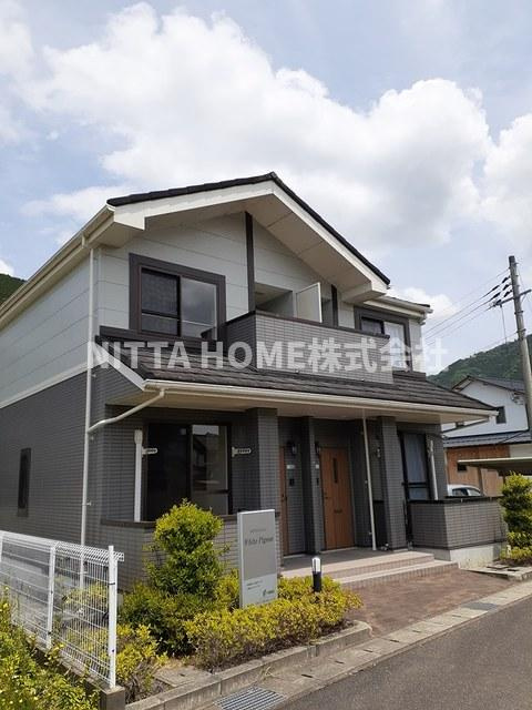 ホワイト　ピジョンの外観|和田山駅から徒歩３分！敷金・礼金０円です◎