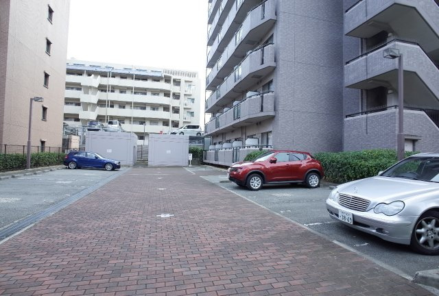 【駐車場】 | アージュリベルテ本山