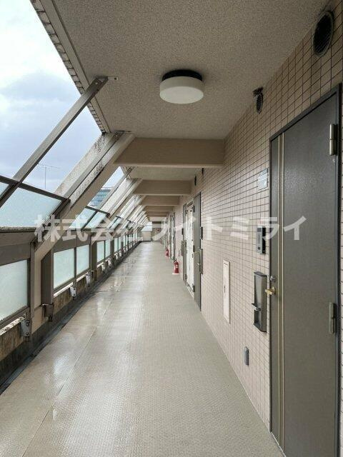 ルート四谷三丁目のロビー| 
