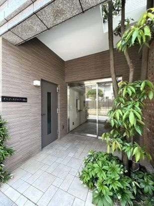 オーク・スクエア八幡山のエントランス