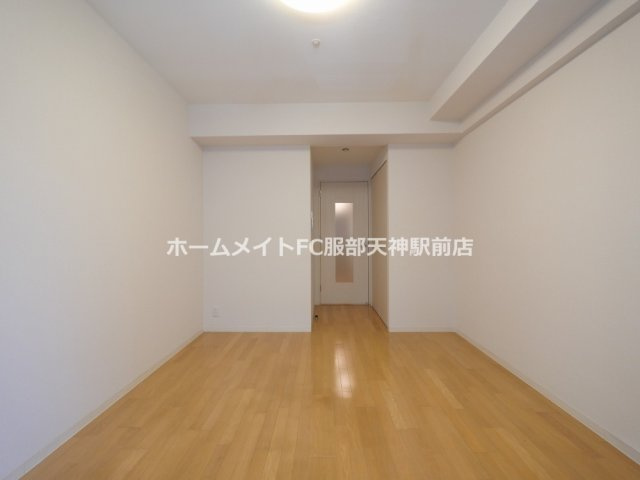 プラウドフラット新大阪の居間・リビング