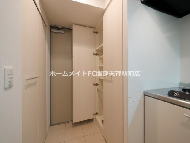 プラウドフラット新大阪の玄関
