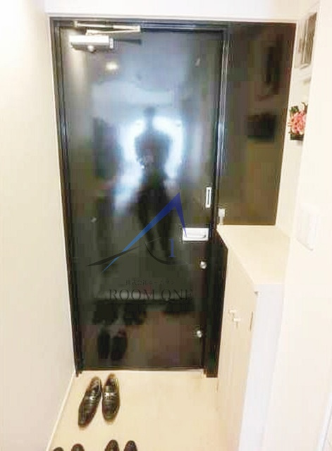 氷川アネックス２号館の玄関|玄関です。