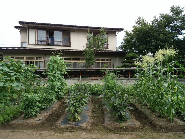 米沢市城西４丁目　二階建て中古住宅の外観