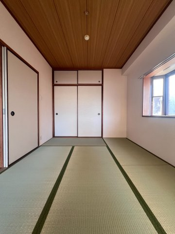 パールヒルズニシオの和室