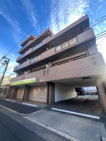 パールヒルズニシオの外観
