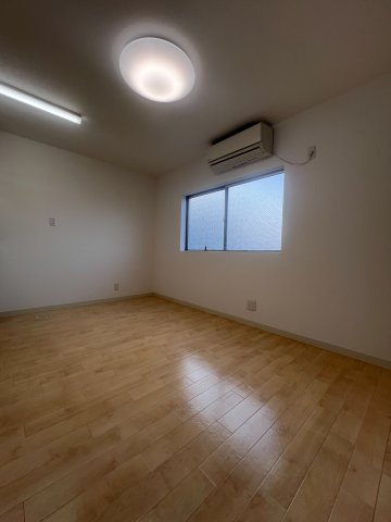 ムックマンションの洋室