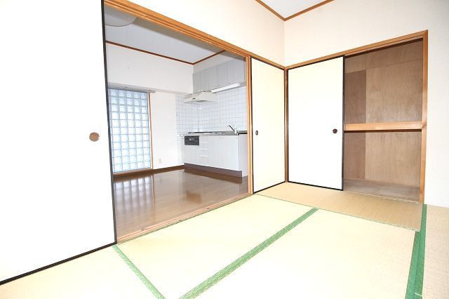コーポ向日葵の和室|い草の香りが落ち着く素敵な和室です