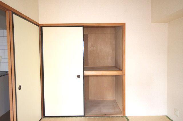 コーポ向日葵の収納|小物を収納するのに便利です