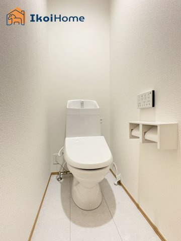 明石市魚住町西岡　全1棟　新築戸建のトイレ|【ホームページに現地動画掲載中】●年中無休：当日予約可●ウォシュレット、暖房便座標準装備。