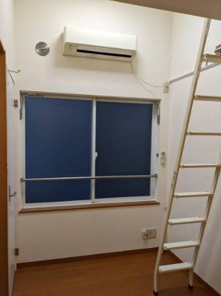 シエスタヒルズの寝室|収納・寝室にも使えるロフト☆（同一仕様写真）