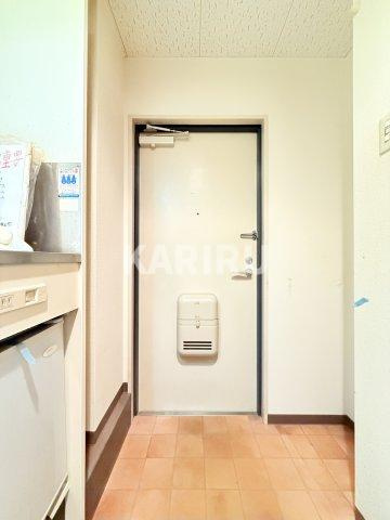 アーバン千林A棟の玄関