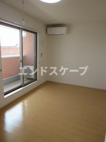 アリエッタⅢの居間・リビング|高崎、前橋のお部屋探しはエンドスケープまで！お客様の理想お聞かせ下さい♪