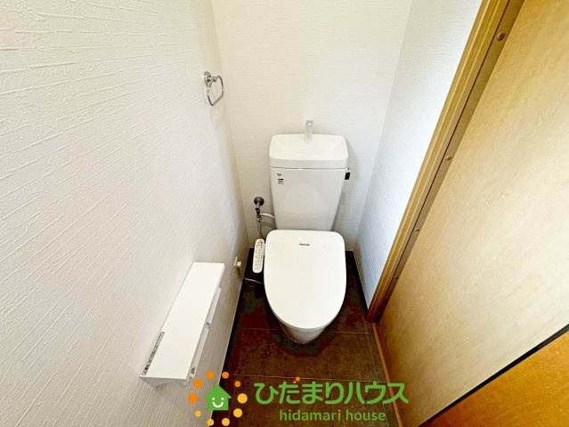 久喜市久喜東4丁目　中古一戸建てのトイレ