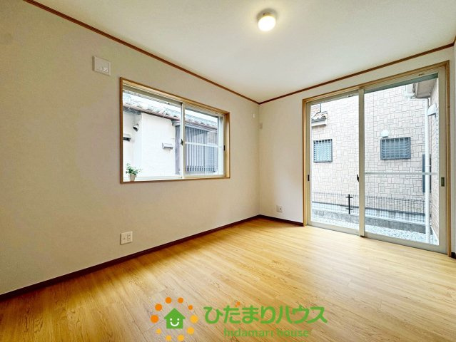 久喜市久喜東4丁目　中古一戸建ての寝室