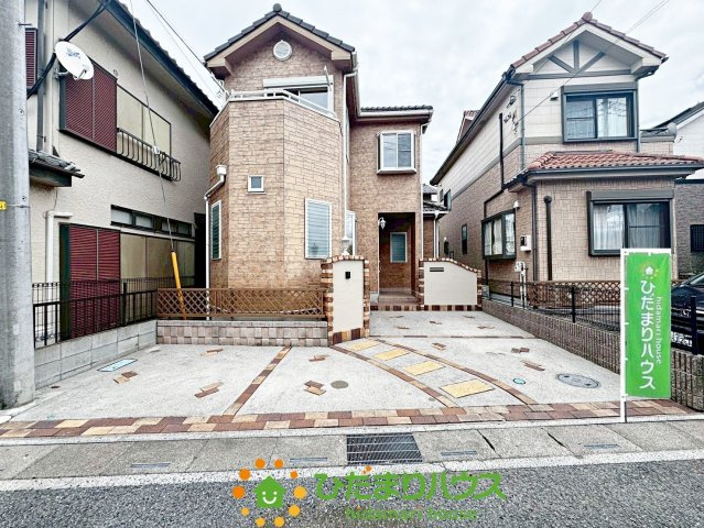 久喜市久喜東4丁目　中古一戸建ての駐車場