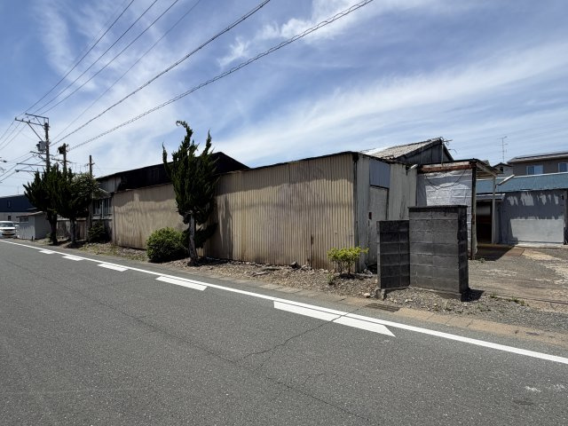 磐田市上新屋貸工場の外観