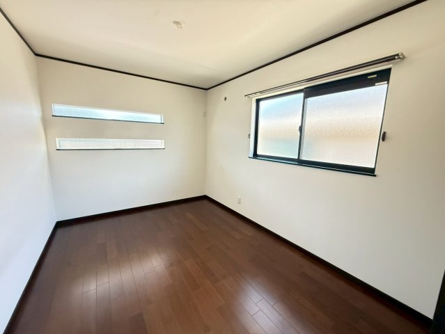 泉佐野市中庄　中古戸建の洋室