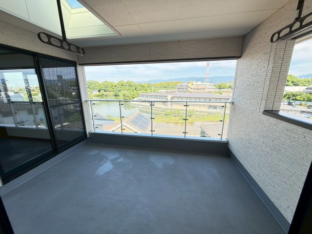 泉佐野市中庄　中古戸建のバルコニー