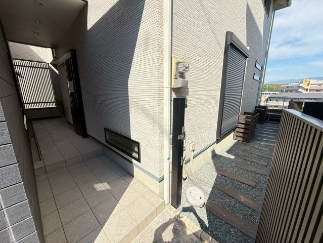 泉佐野市中庄　中古戸建の玄関|玄関ポーチ