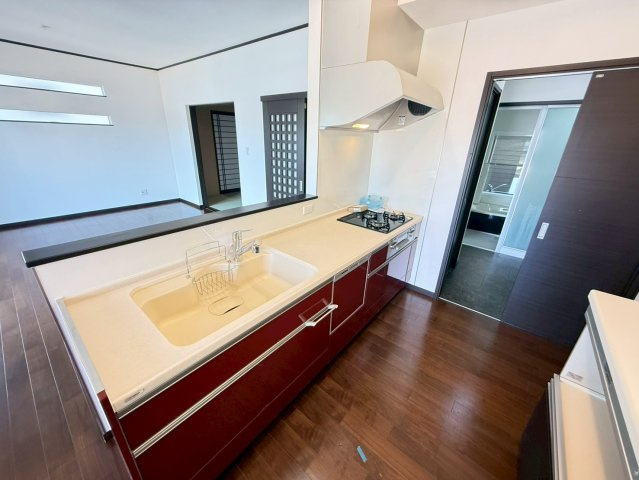泉佐野市中庄　中古戸建のキッチン