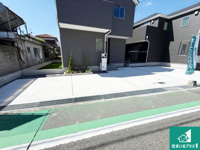 大阪狭山市茱萸木　第1期　新築一戸建ての駐車場|駐車スペース！散水栓があるので、こまめに愛車を洗えます！
