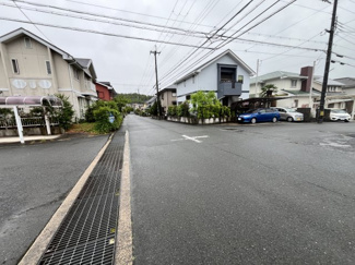 【前面道路含む現地写真】 | 三田市つつじが丘南1丁目　新築戸建て