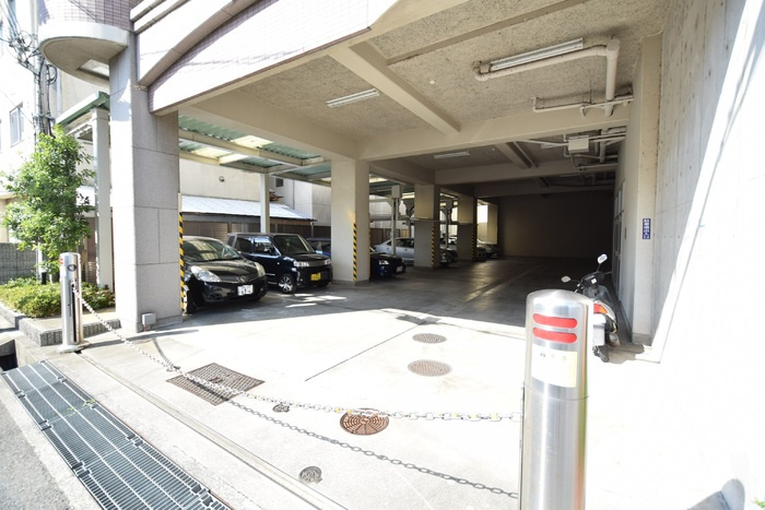 ラディウス武庫之荘の駐車場