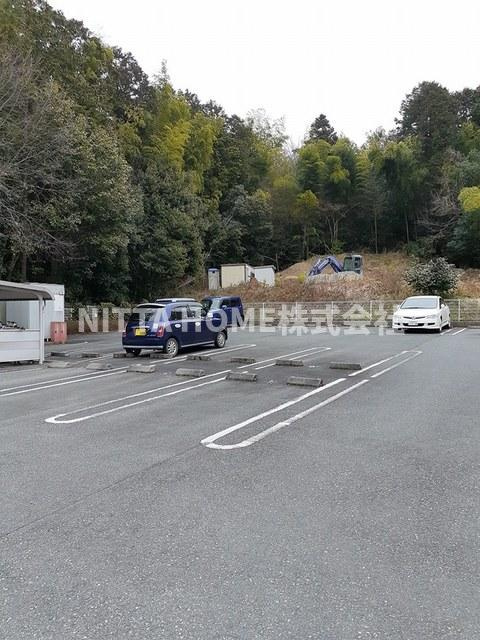 ベルロードBの駐車場|敷地内に駐車場も完備！