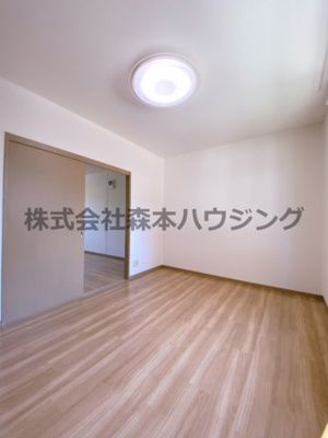 【居間・リビング】 | 　サニーハイツ香里園 | ゆったりとした居間です