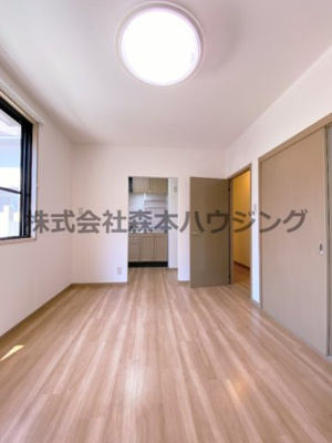 【居間・リビング】 | 　サニーハイツ香里園 | 使いやすい居間です