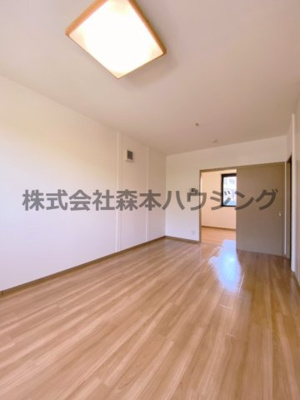 【洋室】 | 　サニーハイツ香里園 | 使い勝手のいい洋室です