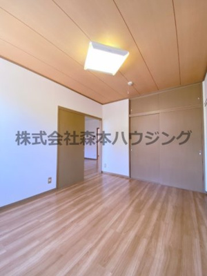 【洋室】 | 　サニーハイツ香里園 | 落ち着いた色調の洋室です
