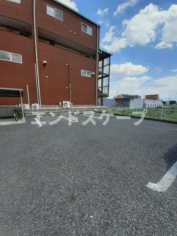 レガーロの駐車場|高崎、前橋のお部屋探しはエンドスケープまで！お客様の理想お聞かせ下さい♪